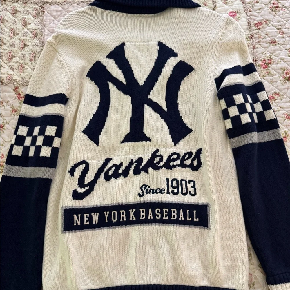 New York Yankees Cardigan - Picture 2 of 6